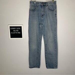 Nasty Gal Medium Wash Straight Skinny Jeans Classic Denim Stretch Size 6
